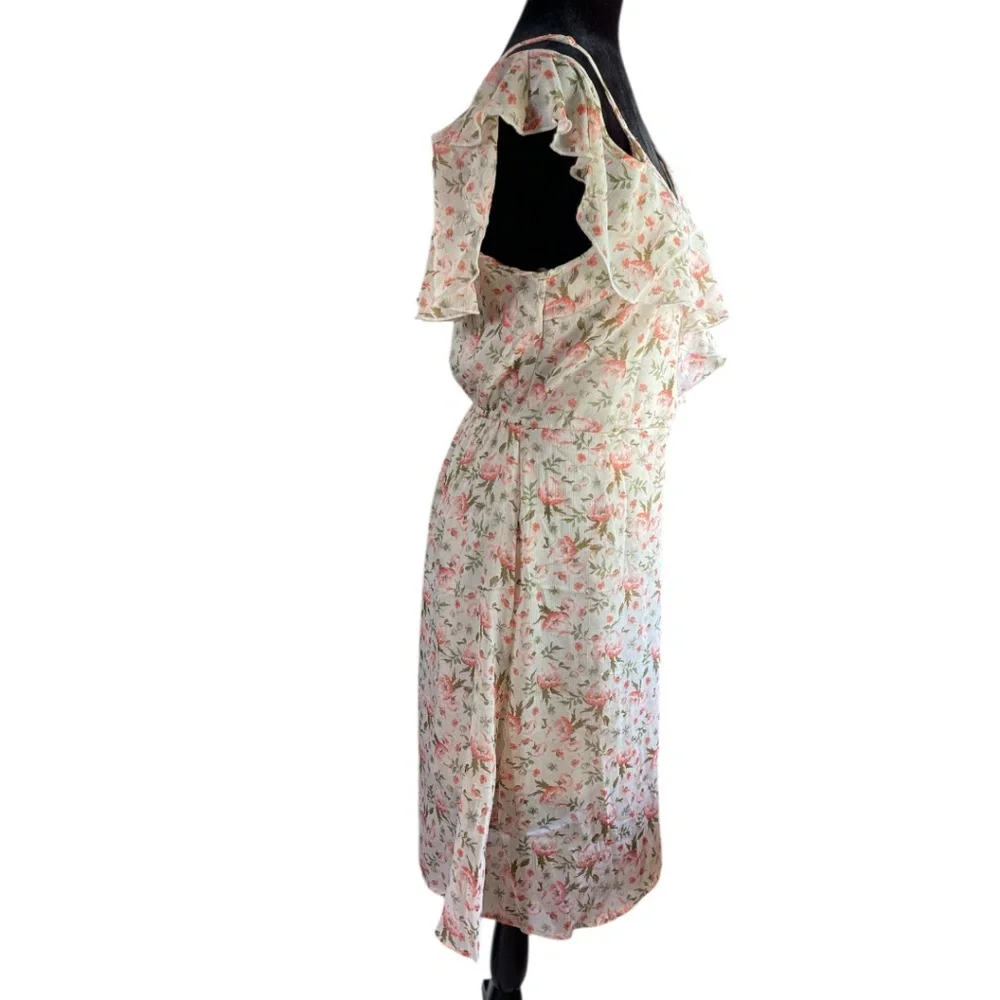 NWT Exhilaration Floral‎ Print Cold Shoulder Wrap Dress  Size M